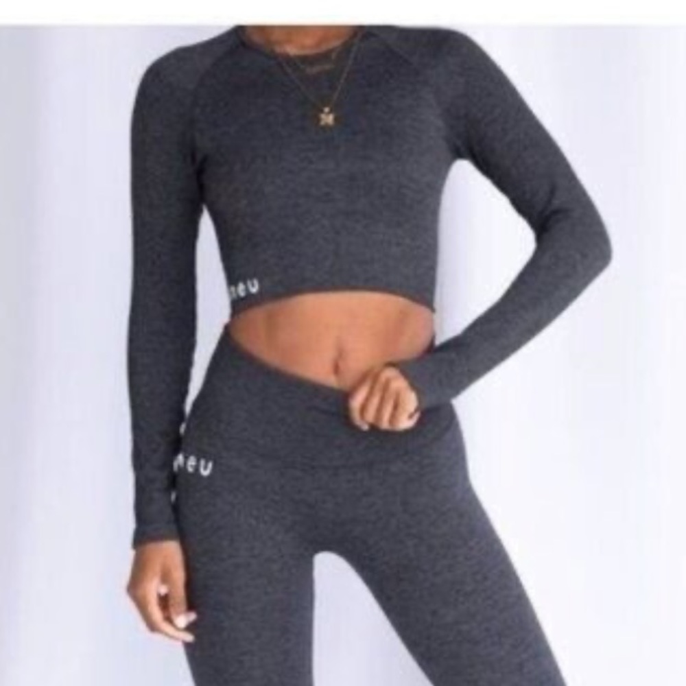 neu apparel long sleeve seamless crop